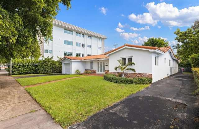 Photo of 811 Capri St