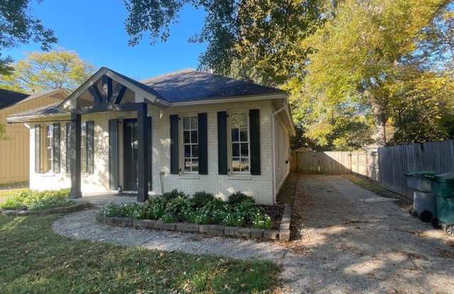 Gorgeous Custom Built Home at 581 Alexander now for lease photos photos