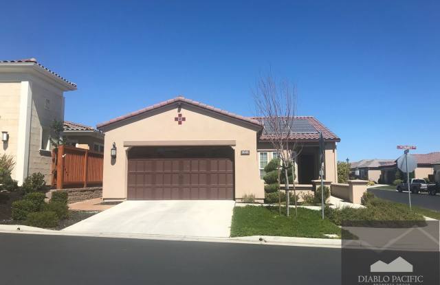 Photo of EXPERIENCE TRILOGY AT THE VINEYARDS LIFE ON A VINEYARD