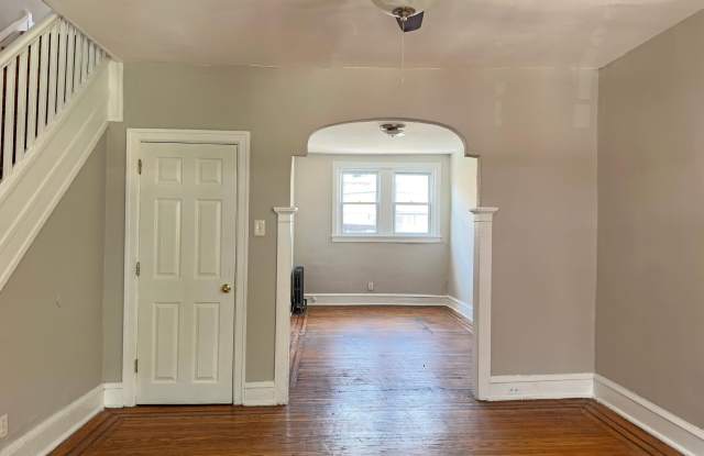 1422 S PATTON Street