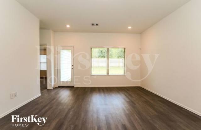 932 Pickering Oak Row