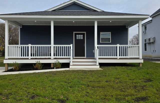 Photo of New Construction!!