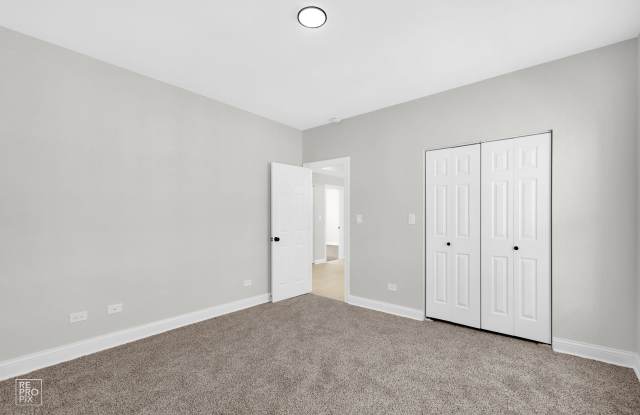 7948 S Hermitage Avw