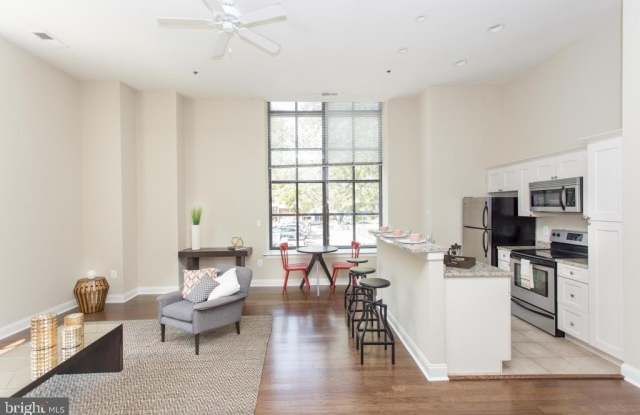 Photo of 230-38 N 21ST Street unit: 911