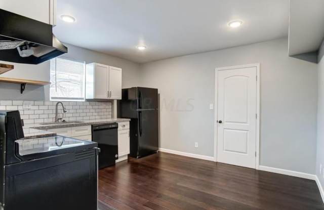 220 East Tompkins Street