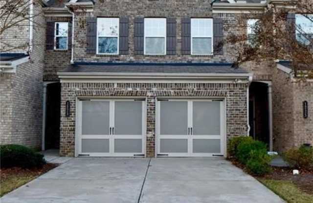 Photo of 1223 Foxcroft Lane