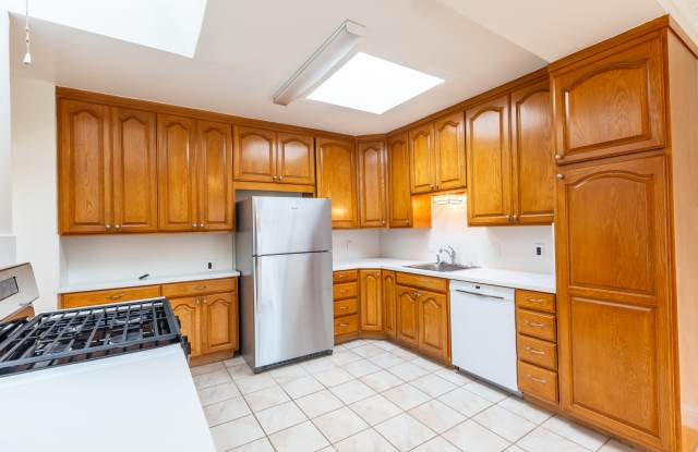 219 Saint Charles Avenue