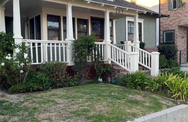 Photo of 207 9th Street