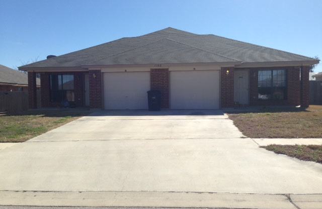 1102 Nicholas Cr. - A