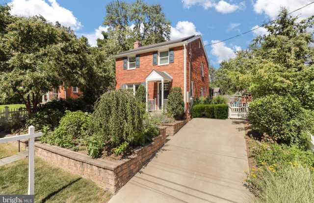 1151 S EDISON STREET S