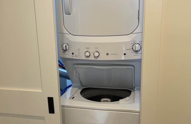 Photo of 1215 Allison St