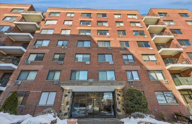 25 Lake Street unit: 5B