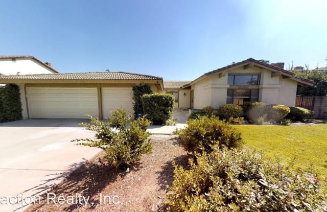 578 Scottsbluff Dr - 578 Scottsbluff Drive, Claremont, CA 91711