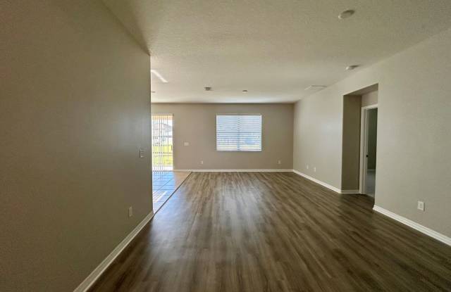 2742 Carrickton Circle