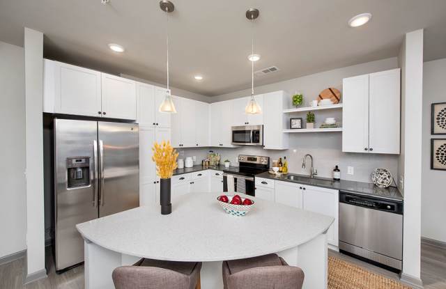 Photo of Linq at North Springs