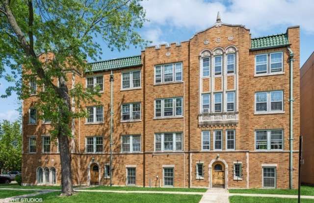 Photo of 6885 N Overhill Avenue