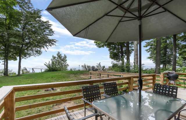 4805 Rosabelle Beach Avenue