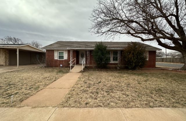 2519 39th - 2519 39th Street, Lubbock, TX 79413