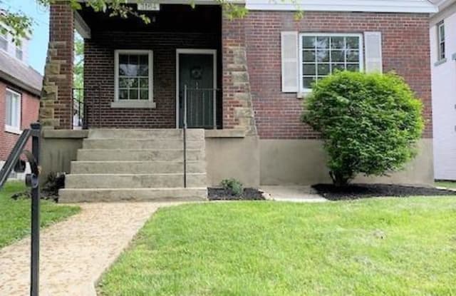 3164 Mozart Ave - 3164 Mozart Avenue, Cincinnati, OH 45211