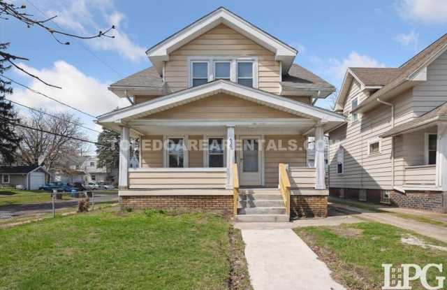 Photo of 630 Colima Dr