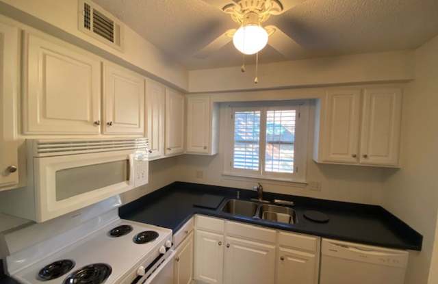 2 bedroom 1.5 bath  The Cloister Condominium