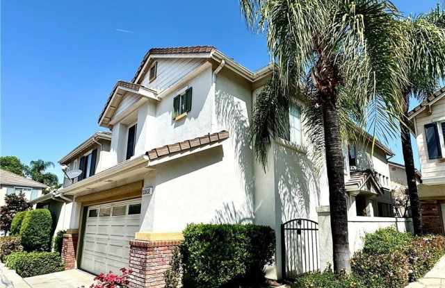 13608 GREENOAK Court