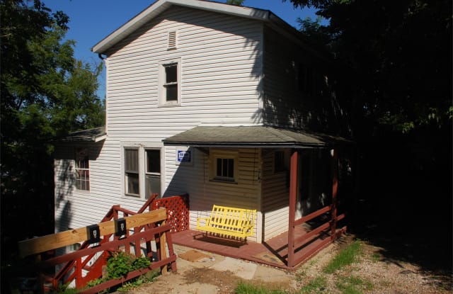 Photo of 11 1/2 S High St - Unit A