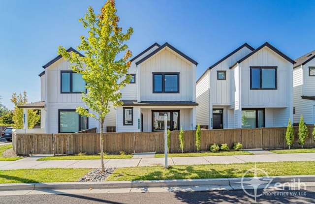 Photo of 16323 NE 21st Street