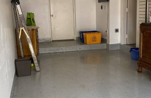 5621 Coach House Circle