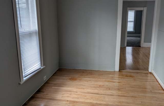 300 Straight Avenue Northwest