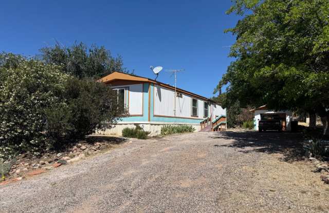 Occupied Do Not Disturb Tenant - 2 Bedroom 2 Bath Contact Property Pros 928-634-7710