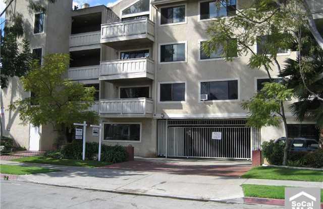 Large 2 Bedroom 2 Bath Condo with 1 Parking Space!