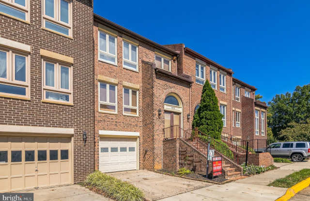 10174 TURNBERRY PLACE