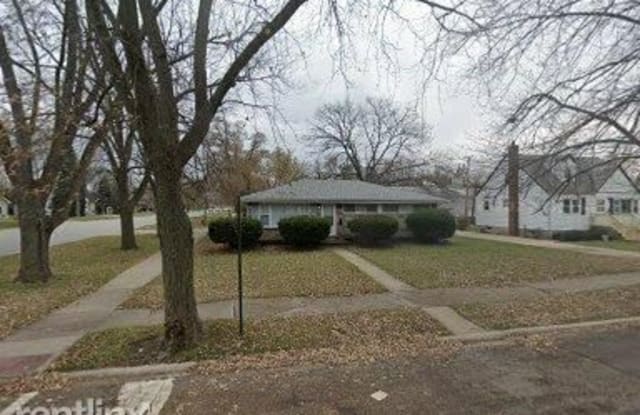 737 e 160th - 737 East 160th Street, South Holland, IL 60473