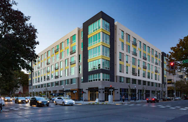 Photo of Eviva Midtown