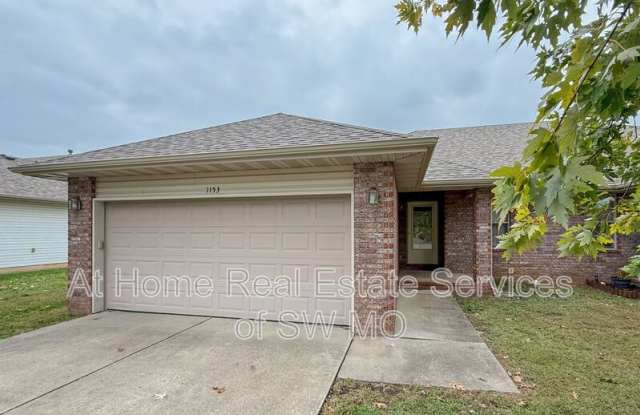 1153 N Northwood