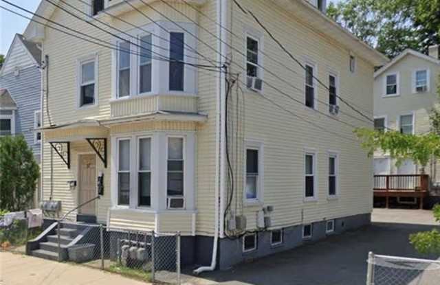 27 Diamond Street