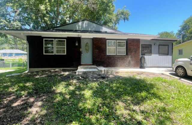 Photo of 316 Holiday Drive