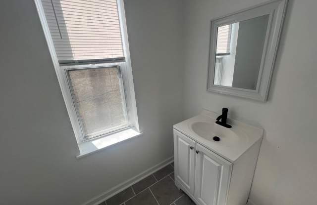 2634 W ARIZONA STREET