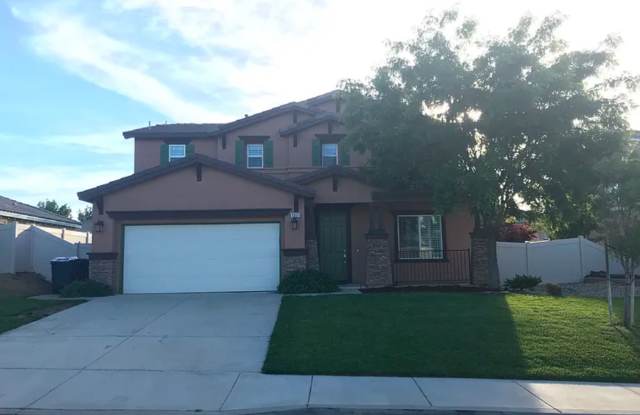 Spacious 5-Bedroom Home in a Quiet Neighborhood