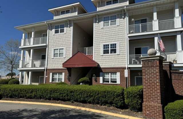 2 BED /  2 BATH CORNER UNIT CONDO