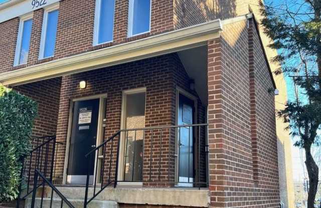 9522-C LEE HWY #9522C