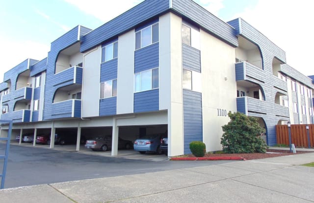 1100 Harrington Ave NE, Apt #310 - 1100 Harrington Avenue Northeast, Renton, WA 98056