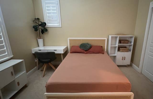 Photo of 10965 Merritt Drive
