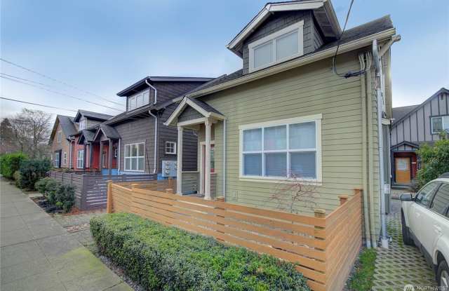 2Bd/1.75Ba Seattle Home