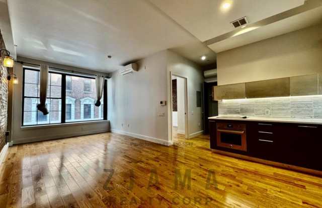 72 Willoughby St.