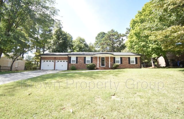 823 Southview Cir - 823 Southview Circle, Fayetteville, NC 28311