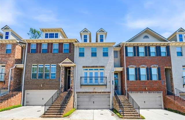 1934 Townsend Court NE
