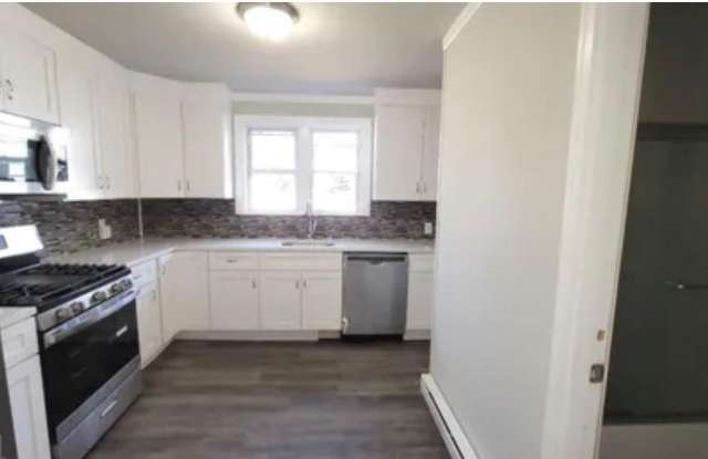 1078 LALOR Street unit: 1