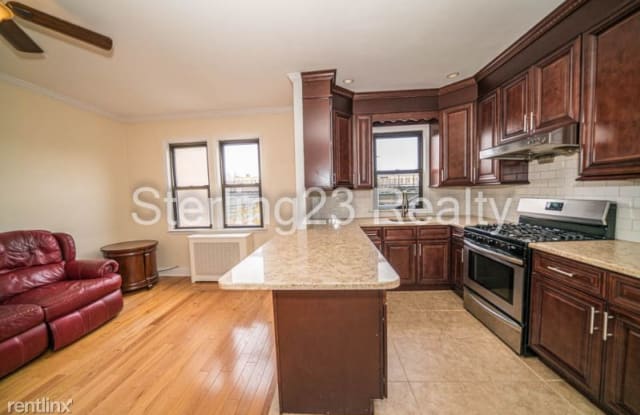 3226 32nd St 2F - 32-26 32nd Street, Queens, NY 11106